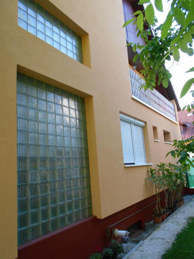 Zsuzsi Apartman Zalakaros Exterior photo