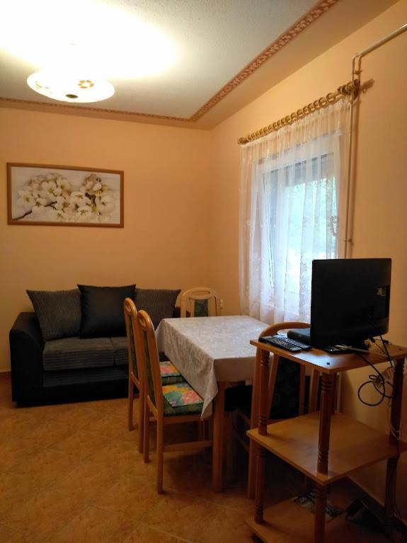 Zsuzsi Apartman Zalakaros Exterior photo